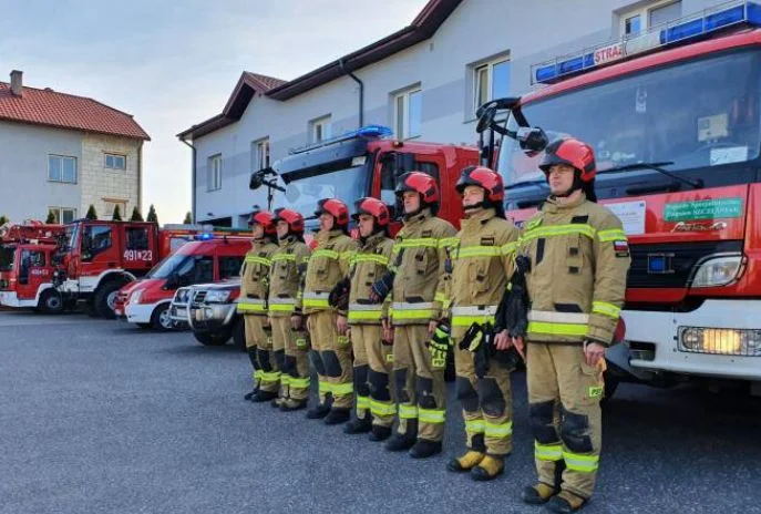 Parczew: strażacy upamiętnili ofiary katastrofy smoleńskiej  - Zdjęcie główne