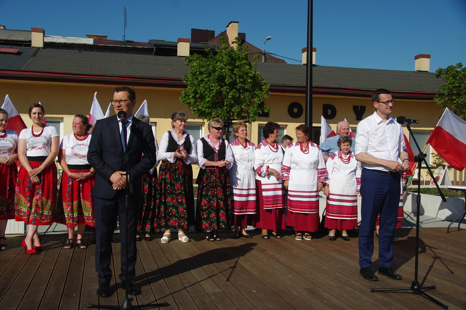 Premier Morawiecki był dzisiaj w Parczewie - ZDJĘCIA - Zdjęcie główne