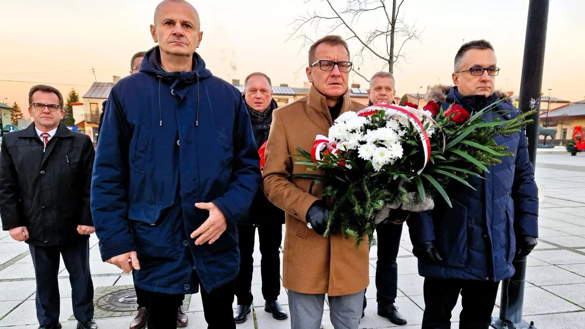 Parczew. Oddali hołd ofiarom stanu wojennego - Zdjęcie główne