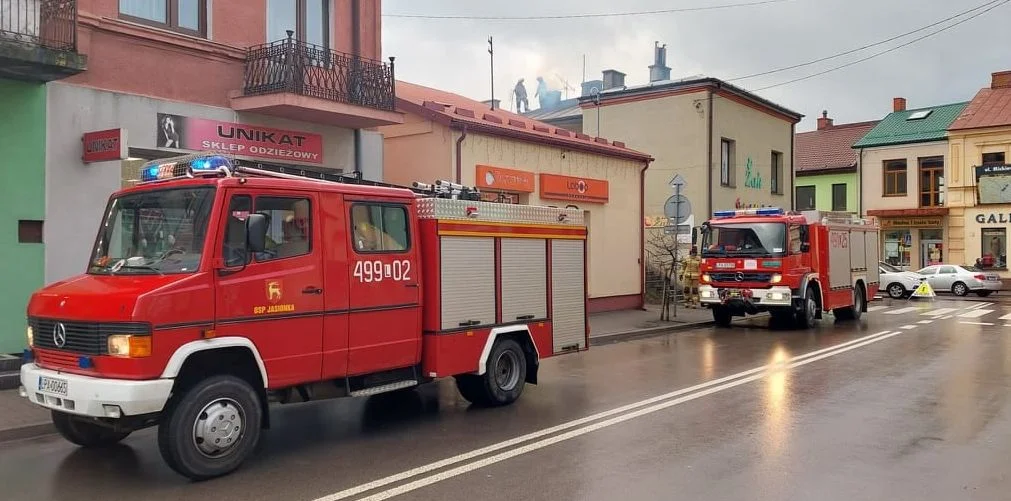 Parczew: pożar w centrum miasta  - Zdjęcie główne