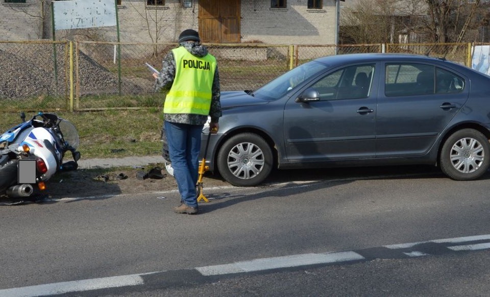 Bez prawka na motocyklu - Zdjęcie główne