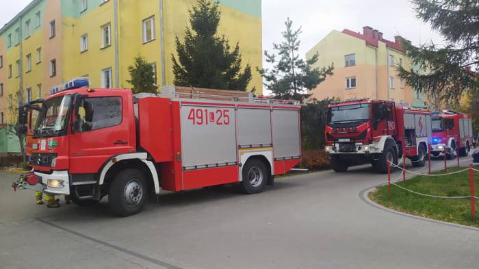 Parczew: pożar w bloku przy ulicy Polnej  - Zdjęcie główne
