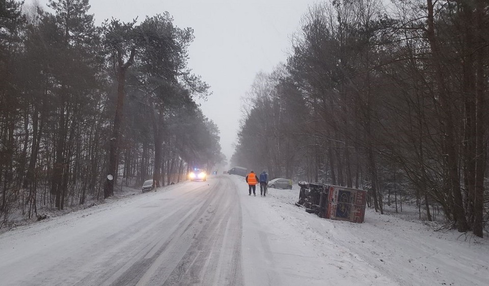 Trzy kolizje w ciągu pół godziny. Uważajmy na drogach! - Zdjęcie główne