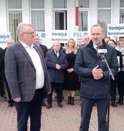 Minister Krzysztof Hetman w Parczewie. Poparł starostę - Zdjęcie główne