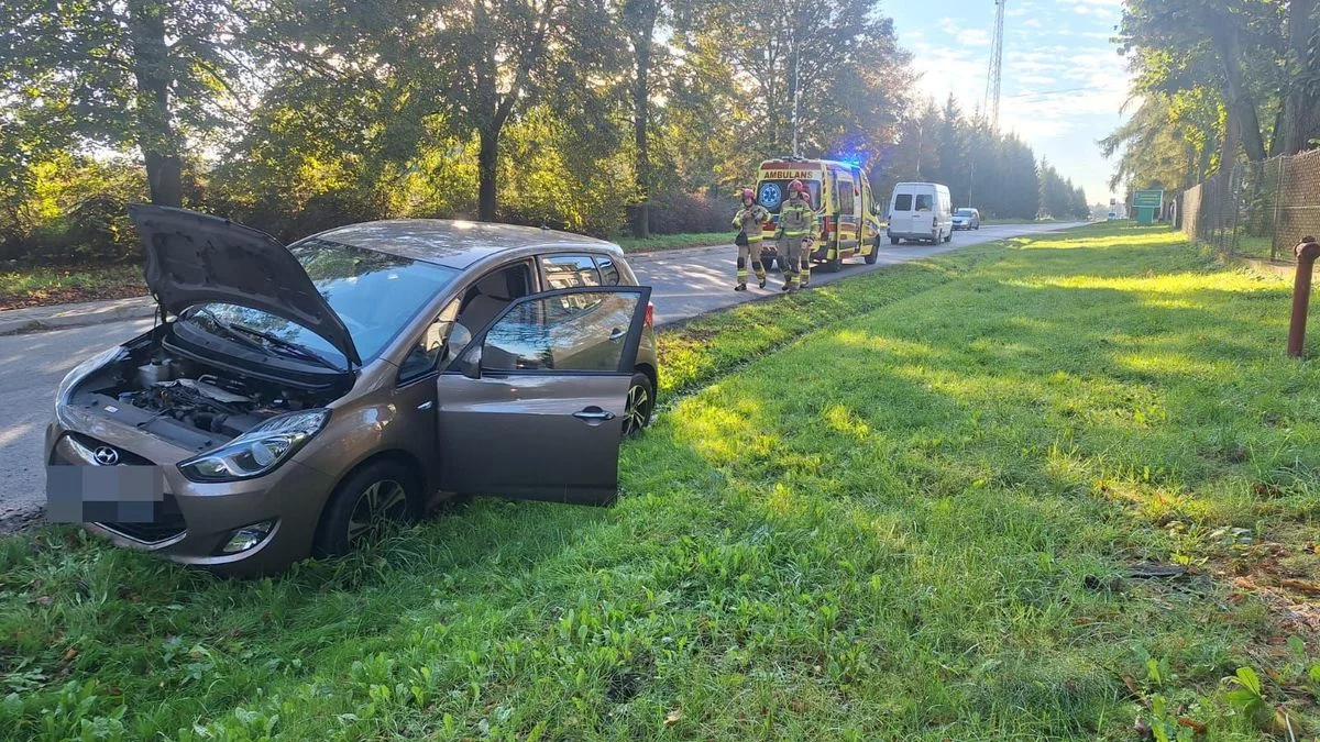 Zderzenie hyundaia z mercedesem w Końskowoli. Jedna osoba w szpitalu - Zdjęcie główne