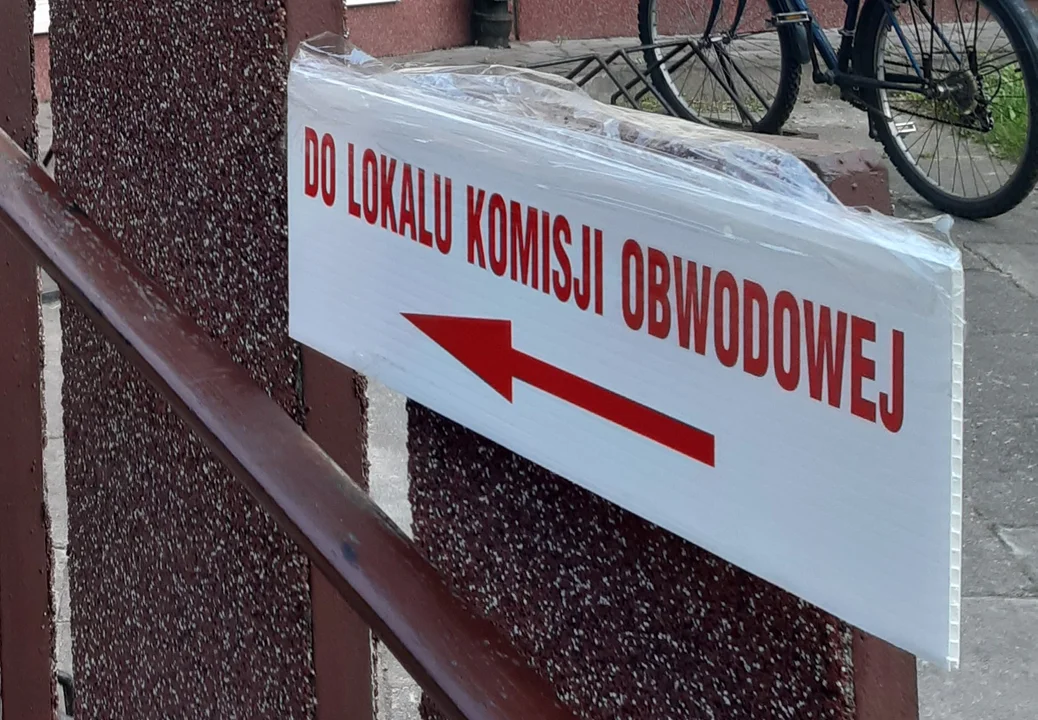 Kto policzy nasze głosy na posłów i senatorów w gminie Wąwolnica? - Zdjęcie główne