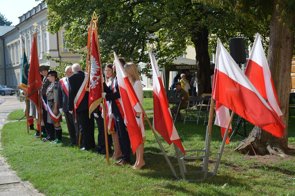 Puławskie obchody Święta Wojska Polskiego - Zdjęcie główne