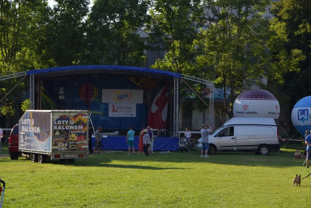 Wystartowały 17. Międzynarodowe Zawody Balonowe w Nałęczowie (zdjęcia) - Zdjęcie główne