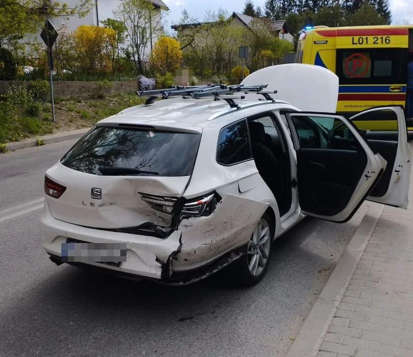 Uderzył BMW w tył seata - Zdjęcie główne