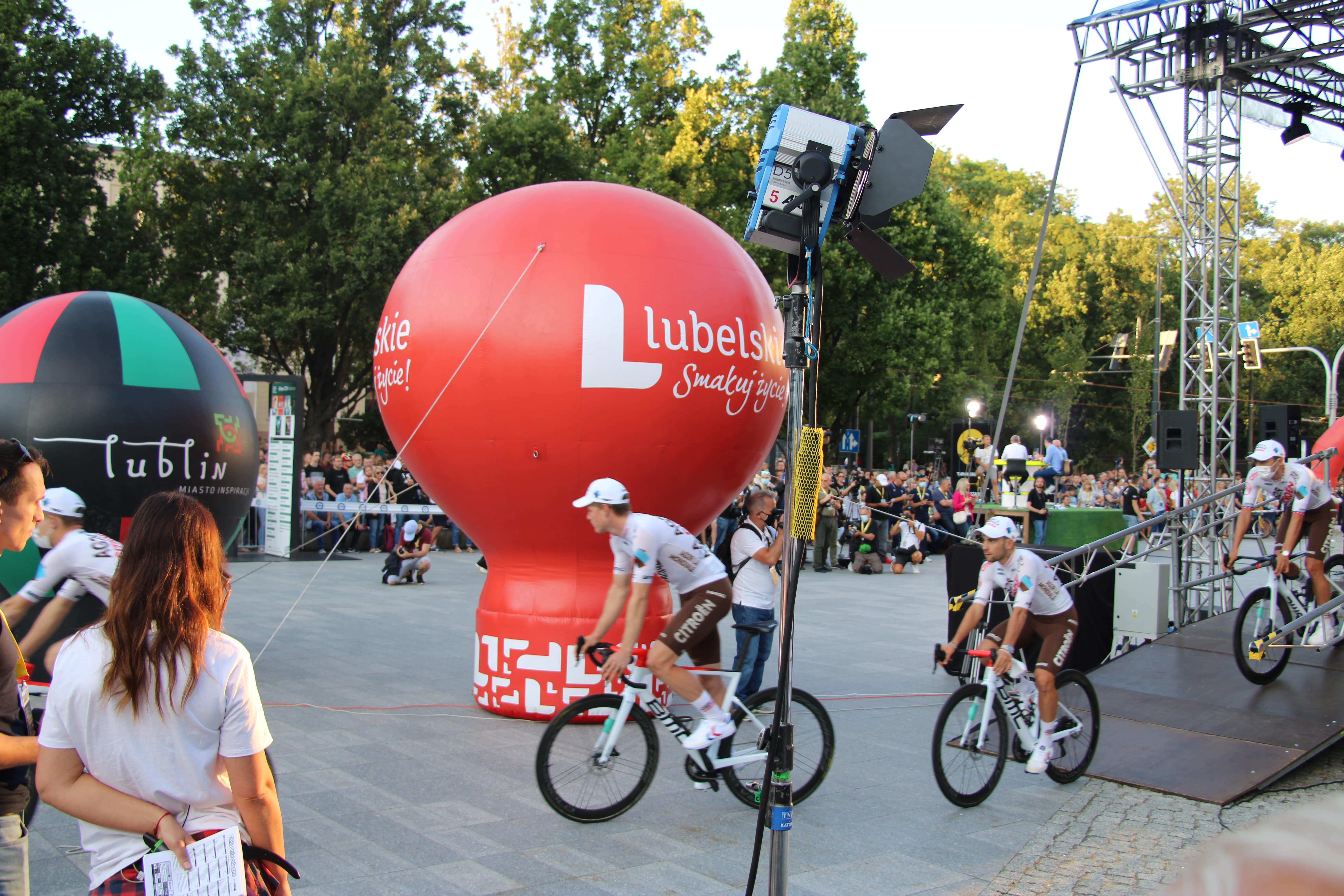 Zaczyna się Tour de Pologne. W niedzielę pod Centrum Spotkania Kultur w Lublinie odbyła się prezentacja ekip