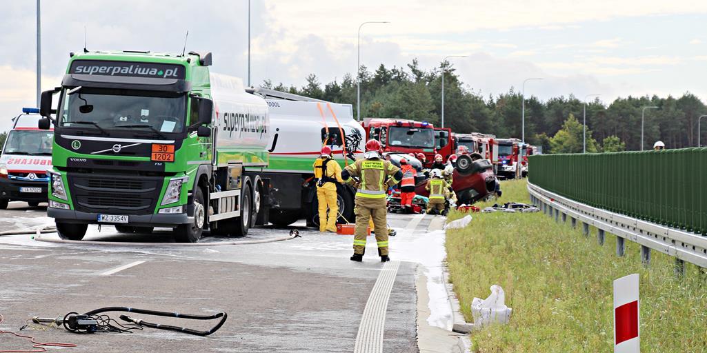 Województwo lubelskie: Duży wypadek i poszkodowani na obwodnicy Janowa Lubelskiego. To ćwiczenia strażaków [GALERIA] - Zdjęcie główne