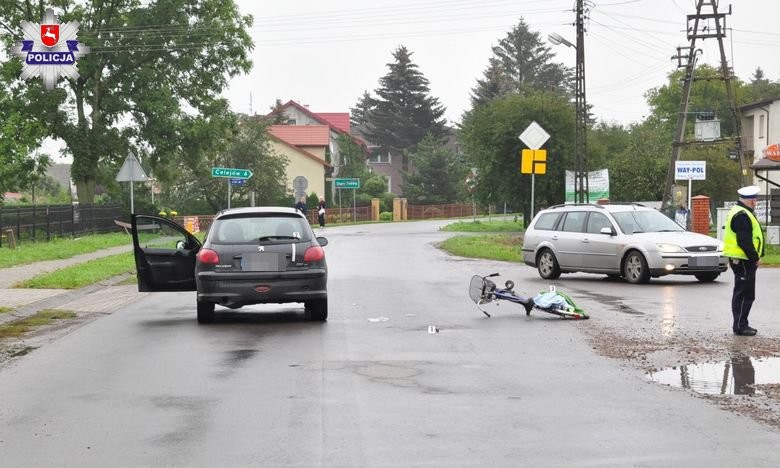 Wypadek z udziałem rowerzystki w Starym Pożogu - Zdjęcie główne