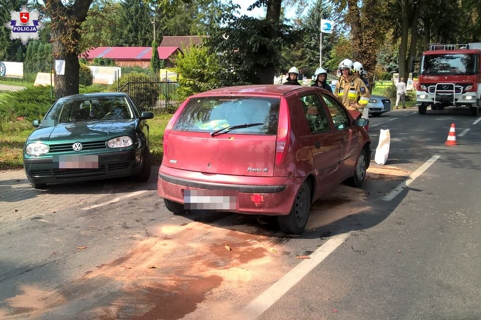 Najechał na tył skręcającego volkswagena - Zdjęcie główne