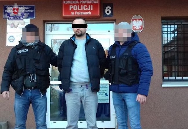 Policjanci zatrzymali sprawcę napadu na placówkę bankową - Zdjęcie główne