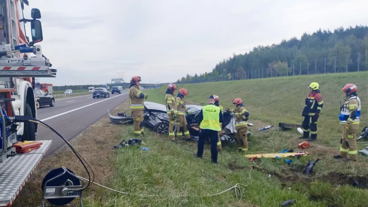 Dachowanie na ekspresówce. Są utrudnienia - Zdjęcie główne