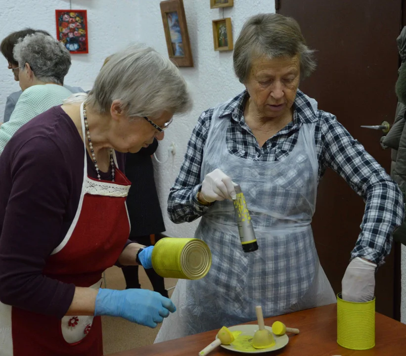 ECO SENIORki z Puław. Zobacz, co zrobiły z puszkami, które miały trafić do kosza [ZDJĘCIA] - Zdjęcie główne