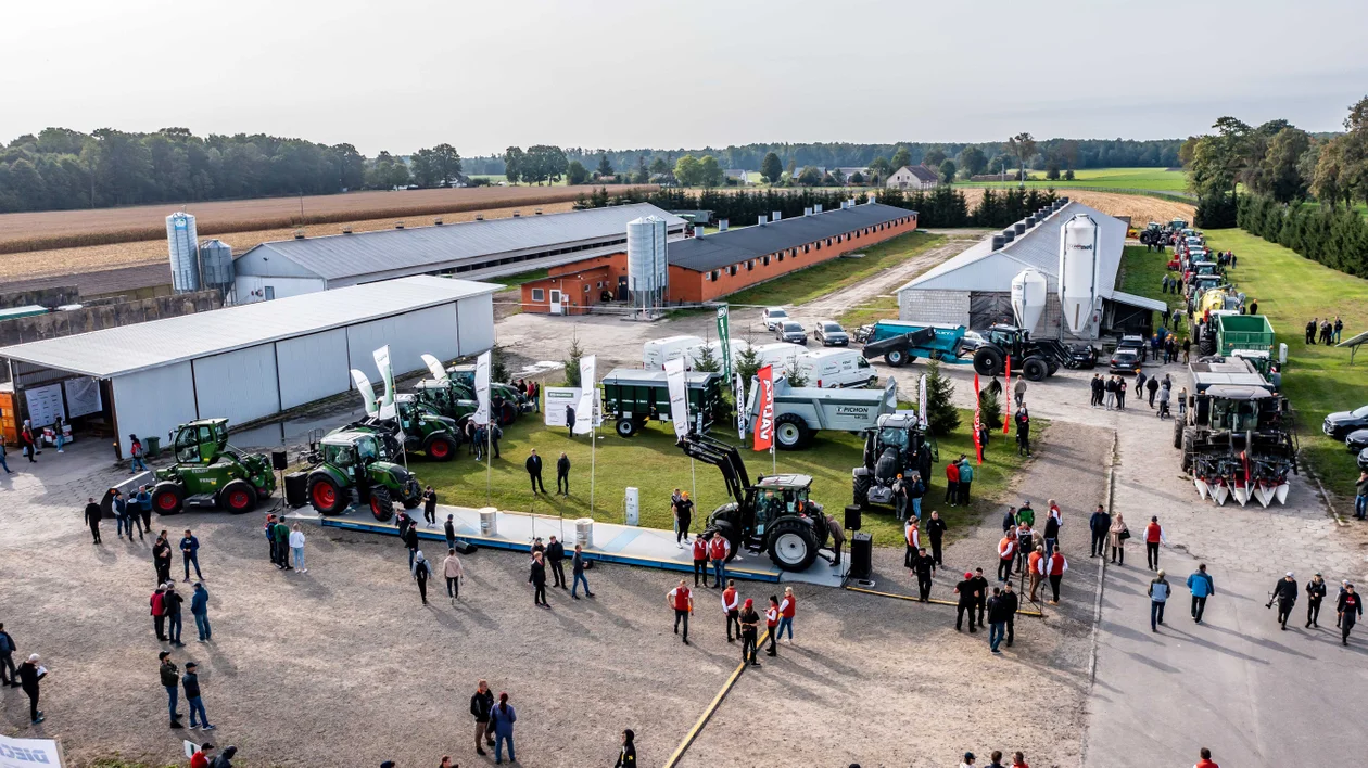 Pokazy maszyn uprawowych Raiffeisen Waren Sp. z o.o. – przyszłość rolnictwa - Zdjęcie główne