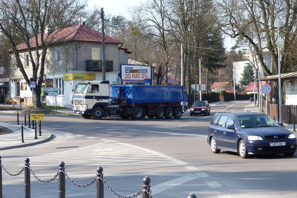 Obwodnica Nałęczowa odjeżdza - Zdjęcie główne