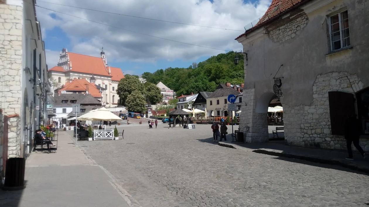 Będą utrudnienia na drodze do Kazimierza Dolnego - Zdjęcie główne