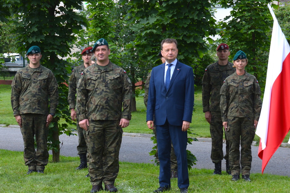 Puławy: Minister Błaszczak podziękował wojskowym medykom i pochwalił puławski ośrodek - Zdjęcie główne