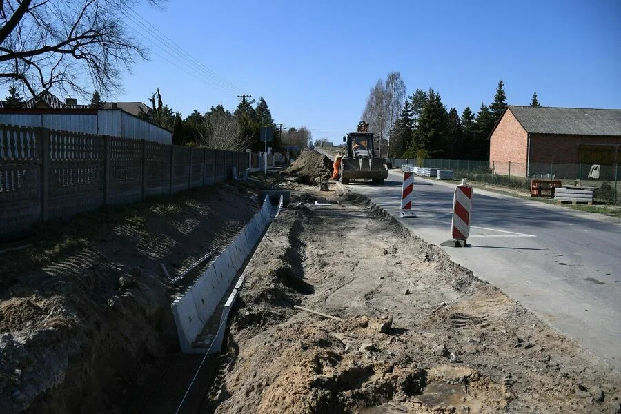 W Bronowicach zabezpieczają się przed podtopieniami - Zdjęcie główne