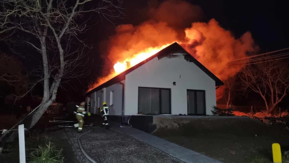 Mieszkanka gminy Markuszów straciła dach nad głową. Możemy pomóc! - Zdjęcie główne