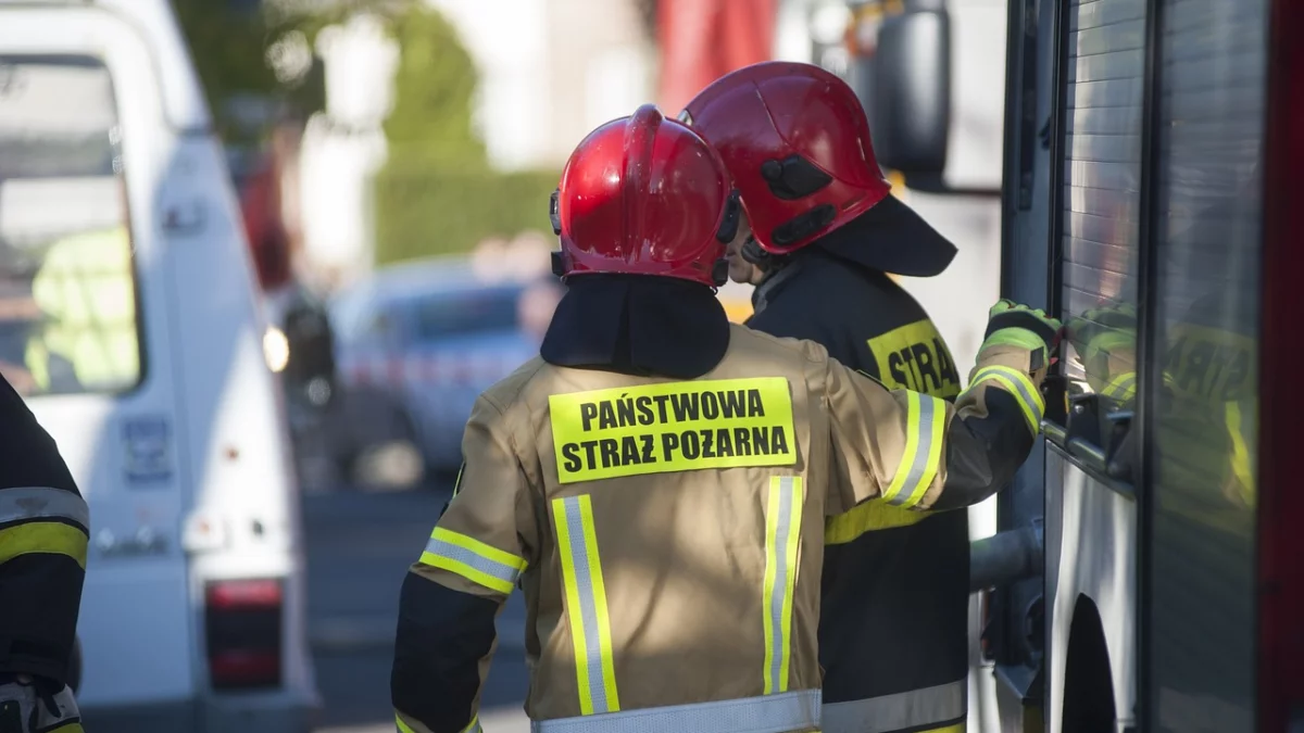 Pomysł koszulek dla druhen OSP. Starosta pracuje nad "wnioskiem walentynkowym" - Zdjęcie główne