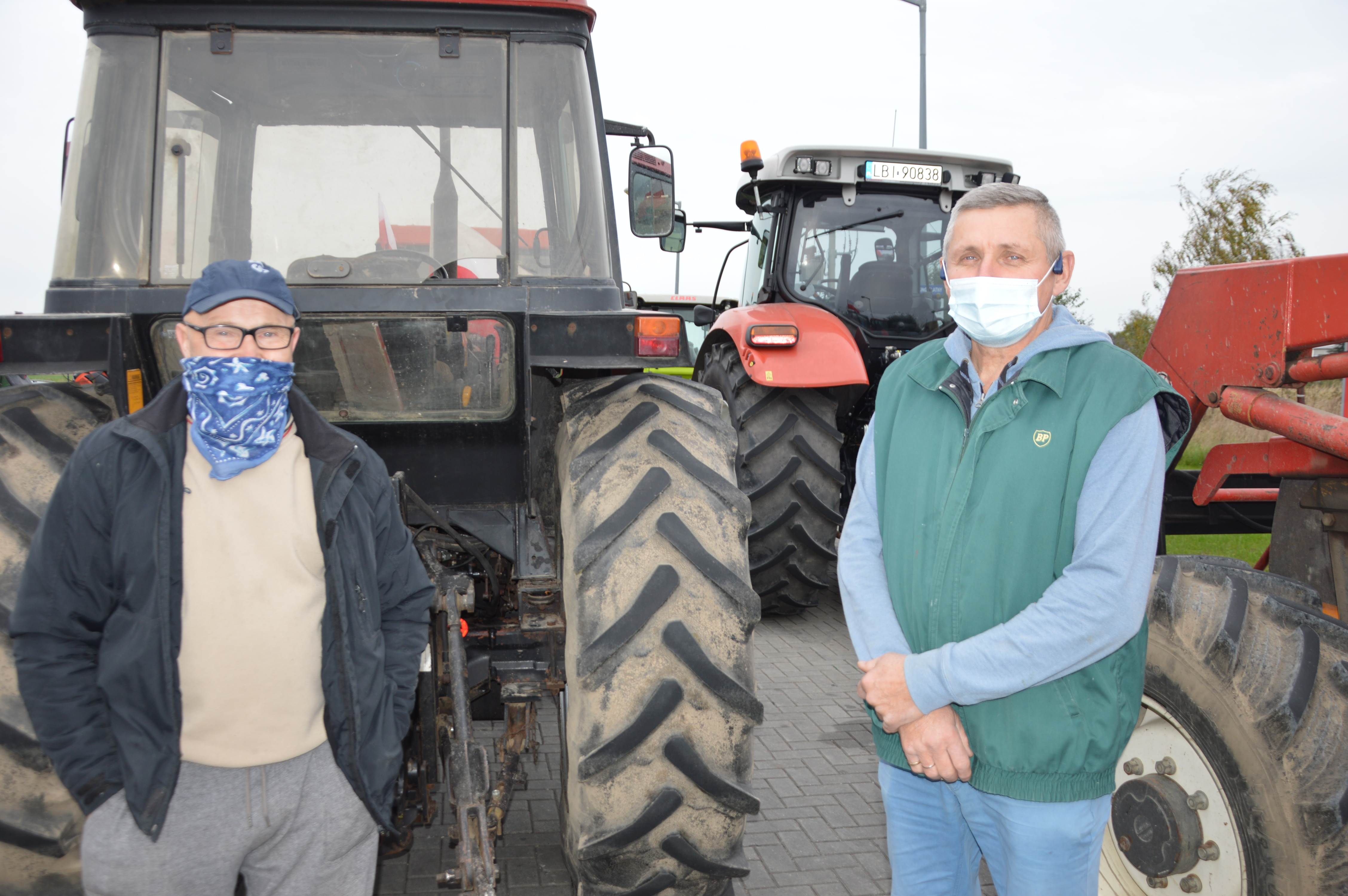 Rolnicy z gminy Radzyń wyjechali na dk 19. Ruch   jest utrudniony  - Zdjęcie główne