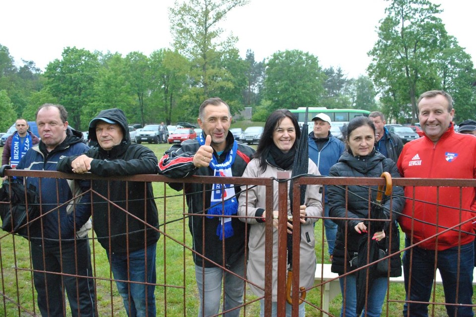 Kibice na meczu Bizon - Orlęta (FOTOGALERIA) - Zdjęcie główne