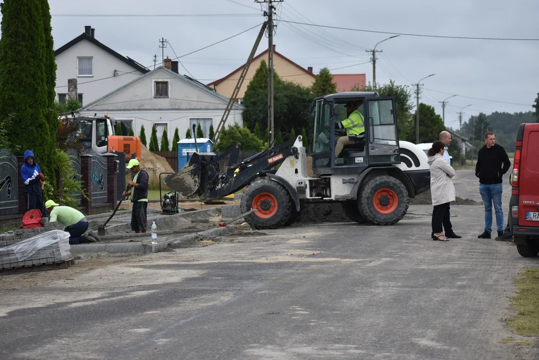 W Brzozowicy już budują, droga w Olszewnicy z dofinansowaniem - Zdjęcie główne