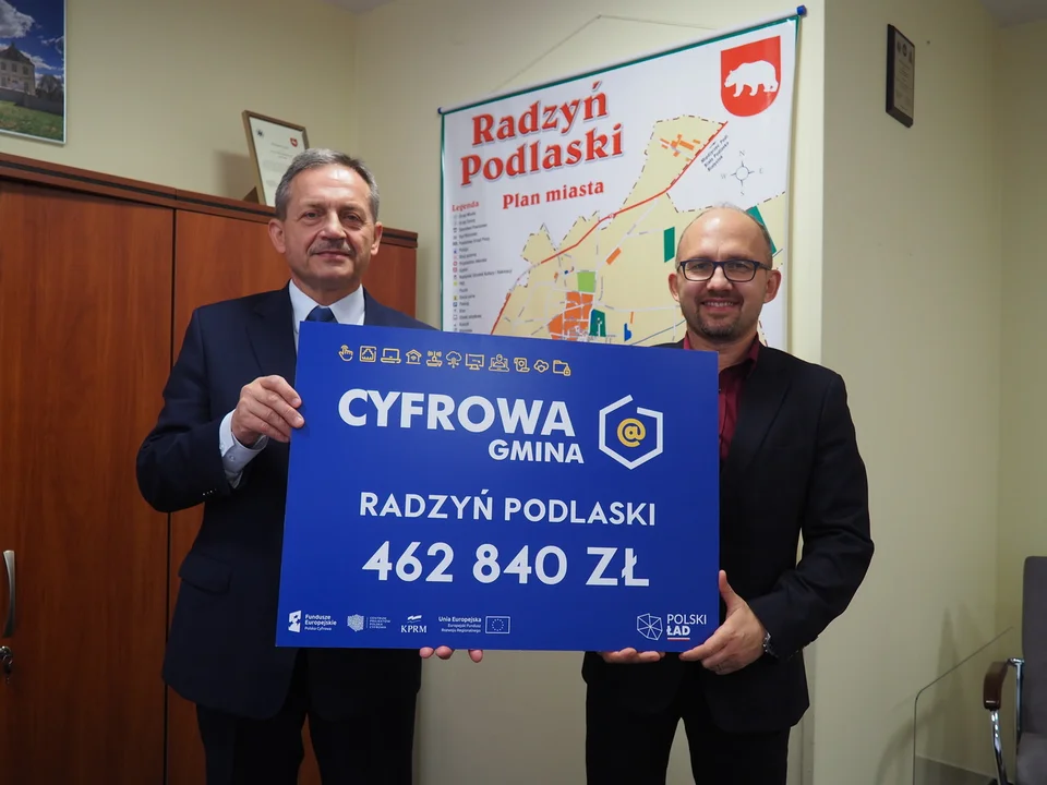 463 tys. zł na cyfryzację Urzędu Miasta Radzyń - Zdjęcie główne