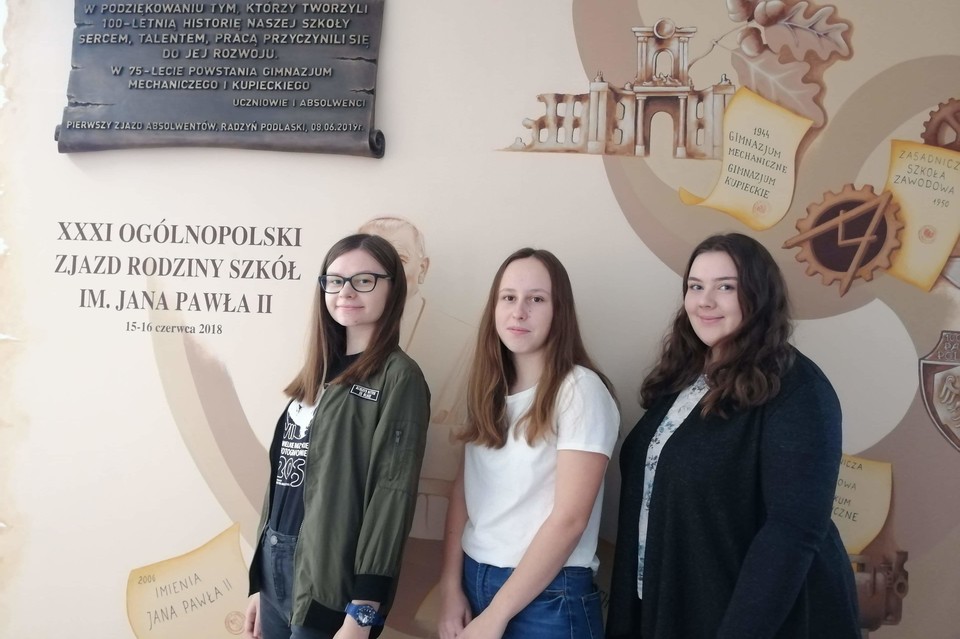 Weronika Sposób w finale krajowym konkursu Państwowej Inspekcji Pracy - Zdjęcie główne