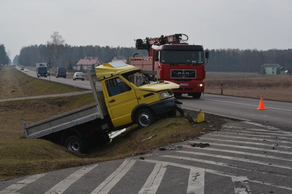 Wypadek przy stacji paliw w Borkach - Zdjęcie główne