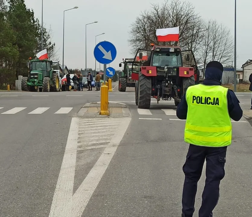 Powiat radzyński: Koniec protestu rolników w Borkach. Droga była tam zablokowana - Zdjęcie główne