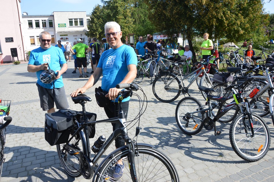 I Rajd Rowerowy Doliną Tyśmienicy pierwszym oznakowanym szlakiem ( galeria)  - Zdjęcie główne