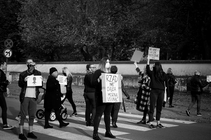 Kolejny dzień  protestu radzyniaków  przeciwko wyrokowi Trybunału Konstytucyjnego w sprawie aborcji - Zdjęcie główne