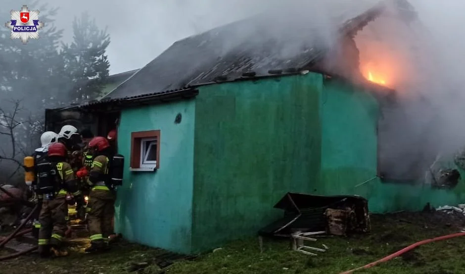 Powiat radzyński: Tragiczny pożar domu. Znaleziono zwłoki mężczyzny - Zdjęcie główne