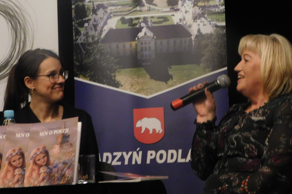 Wiersze o pięknym świecie powstają o czwartej rano. "Sen o  poezji" Hanny Guz - Zdjęcie główne