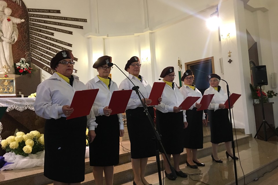 Stoczek wdzięczny za 15 lat z Piosenką Patriotyczną i Żołnierską - Zdjęcie główne
