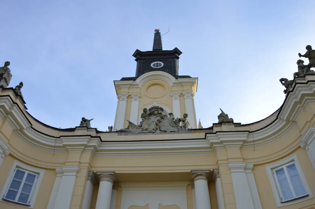 Pałac  będzie ,,się świecił". Burmistrz zapowiada oświetlić  elewację Pałacu Potockich jeszcze w tym roku - Zdjęcie główne