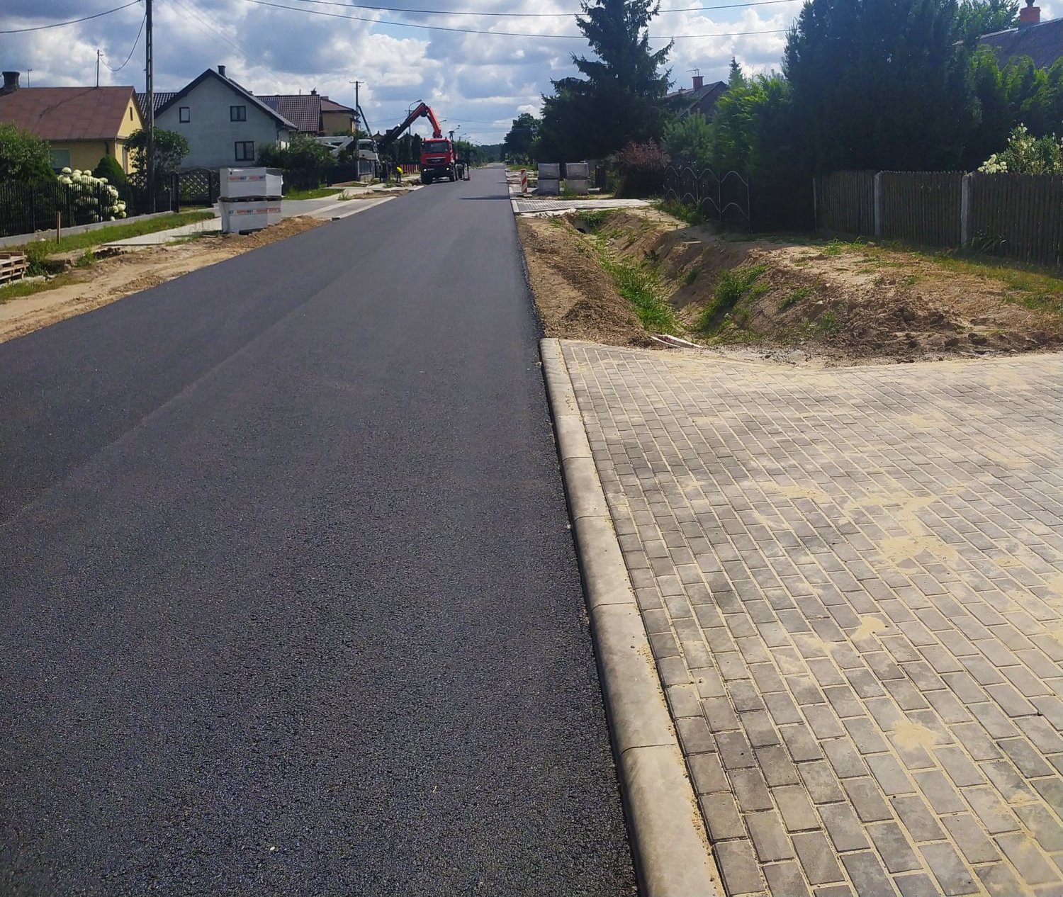 Gm. Kąkolewnica: koniec remontu drogi w Brzozowicy Dużej - Zdjęcie główne