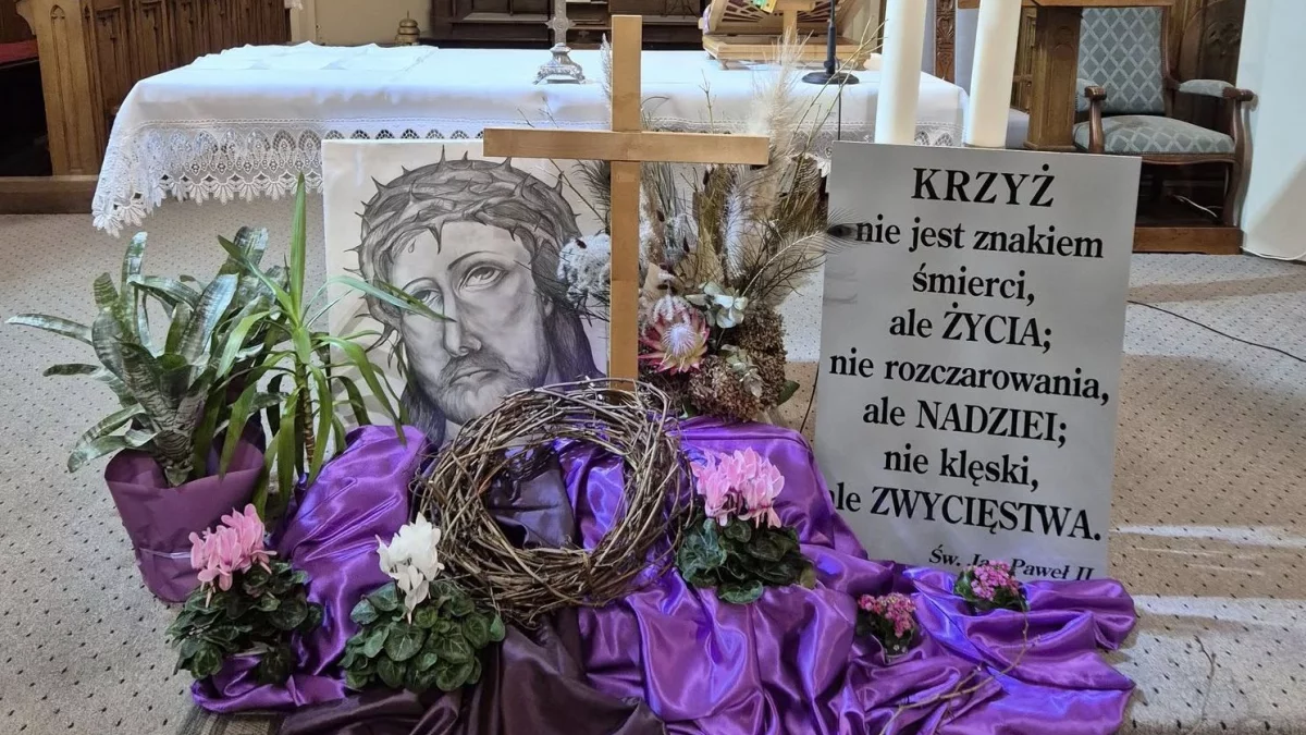 Komarówka Podlaska. Dekoracja wielkopostna w kościele już gotowa - Zdjęcie główne