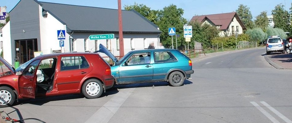 KOMARÓWKA Zignorował znak "Stop" - Zdjęcie główne