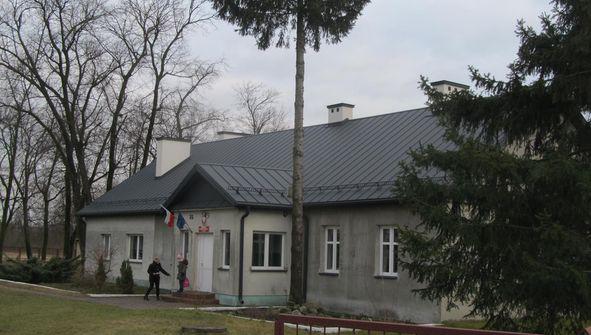 Gm. Kąkolewnica: Sołtys Grabowca pyta o plany na budynek po szkole - Zdjęcie główne