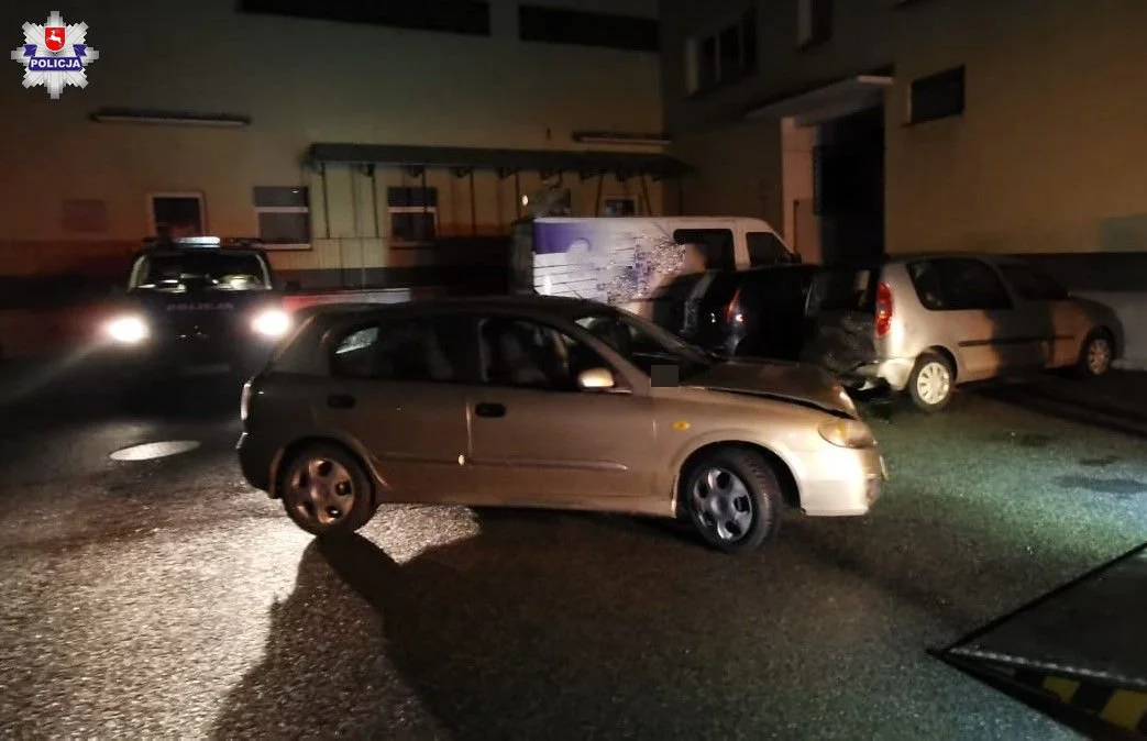 Radzyń Podlaski: Pijany wjechał w zaparkowany samochód - Zdjęcie główne