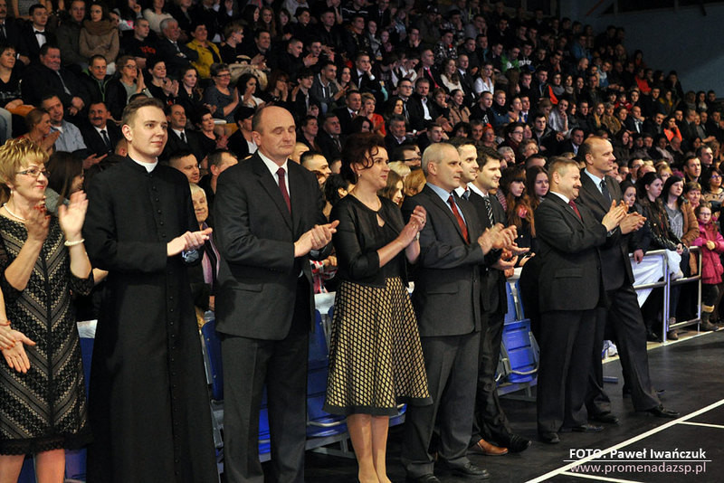 Studniówka w ZSP - Zdjęcie główne