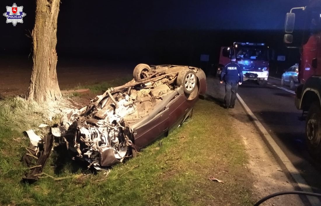 Kąkolewnica: Pijany zjechał do przydrożnego rowu i dachował - Zdjęcie główne