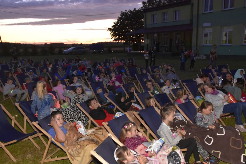 Kino i teatr pod chmurką w gm. Kąkolewnica - Zdjęcie główne