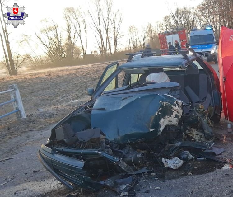 Biała: Śmiertelny wypadek pod Radzyniem. 32-latek uderzył w przepust drogowy - Zdjęcie główne