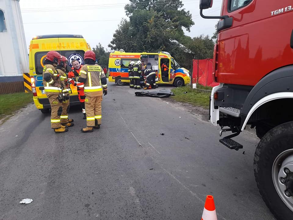 Motocyklista potrącił pieszego. Pieszy zginął na miejscu  - Zdjęcie główne